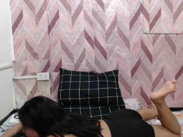 Kira-Rosse201 webcam