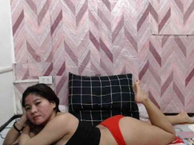 Kira-Rosse201 webcam