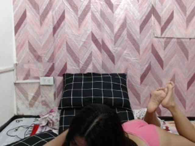 Kira-Rosse201 webcam
