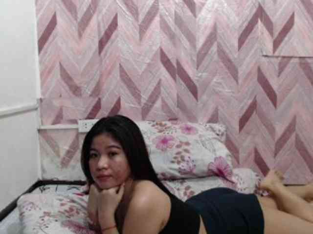 Kira-Rosse201 webcam