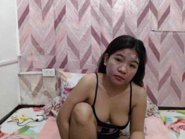 Kira-Rosse201 webcam