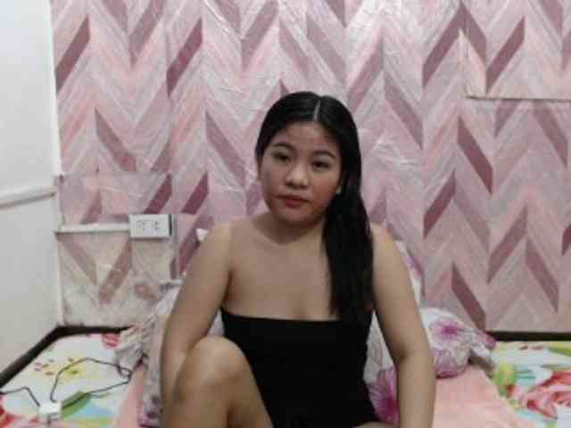 Kira-Rosse201 webcam