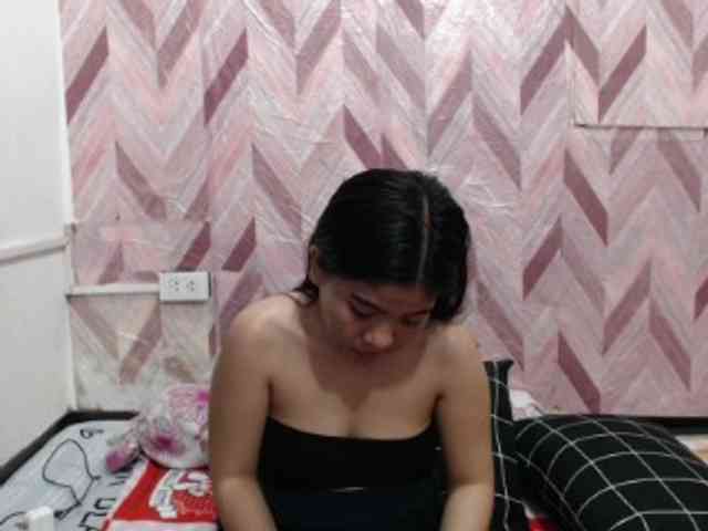 Kira-Rosse201 webcam