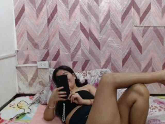 Kira-Rosse201 webcam