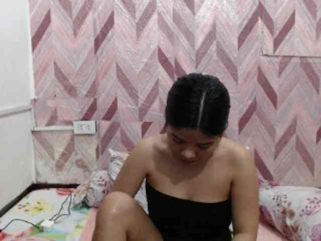 Kira-Rosse201 webcam
