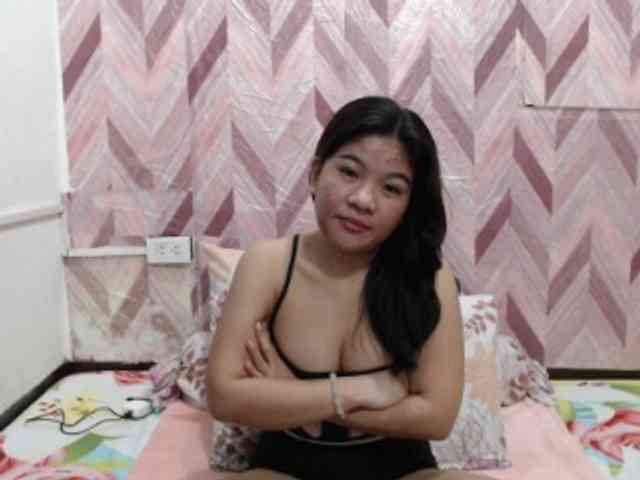 Kira-Rosse201 webcam