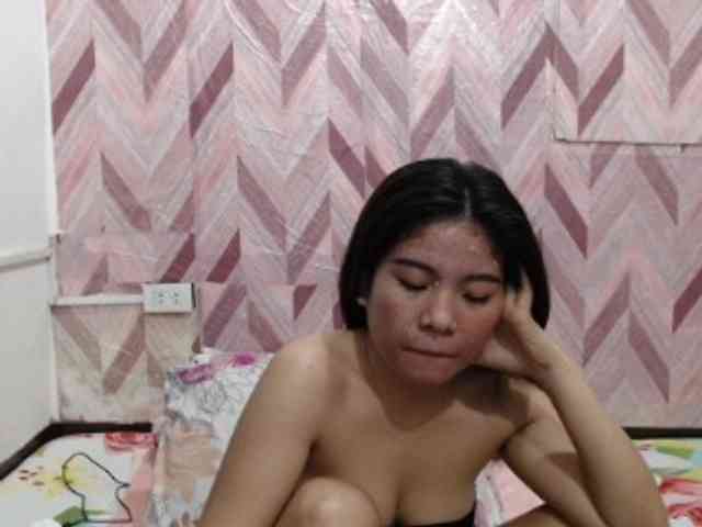 Kira-Rosse201 webcam