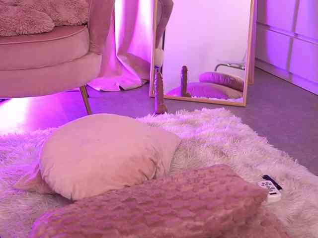 AmberGolden webcam