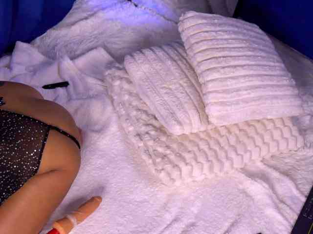 AmberGolden webcam