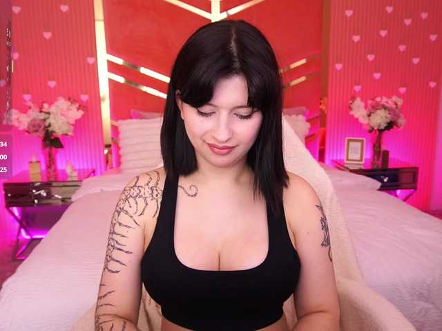 MikiiKiwi live cam on BongaCams