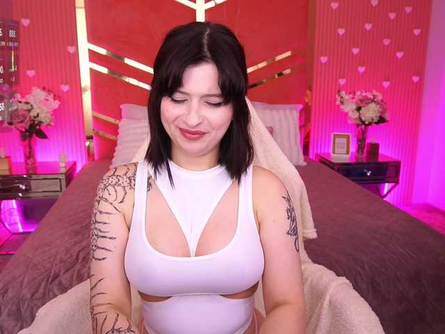 MikiiKiwi live cam on BongaCams
