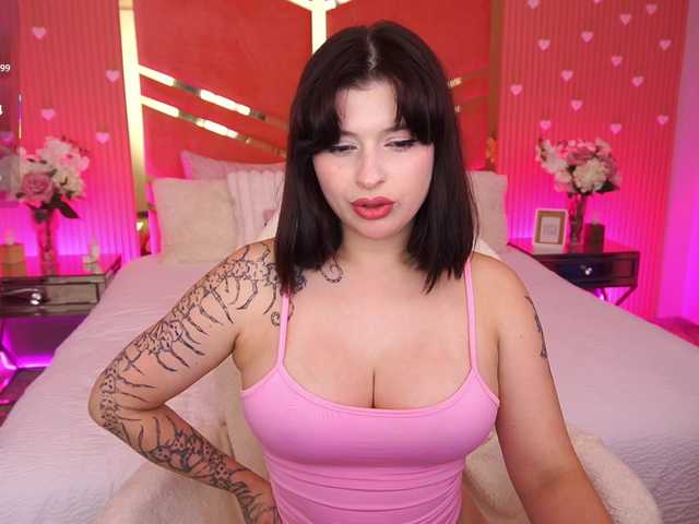 MikiiKiwi live cam on BongaCams