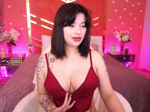 MikiiKiwi live cam on BongaCams