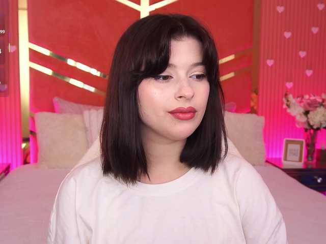 MikiiKiwi live cam on BongaCams