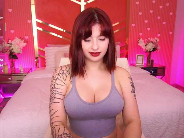 MikiiKiwi live cam on BongaCams