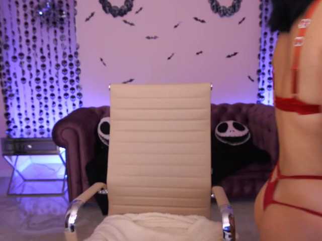MikiiKiwi live cam