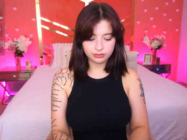 MikiiKiwi webcam