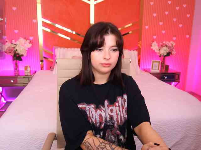 MikiiKiwi webcam