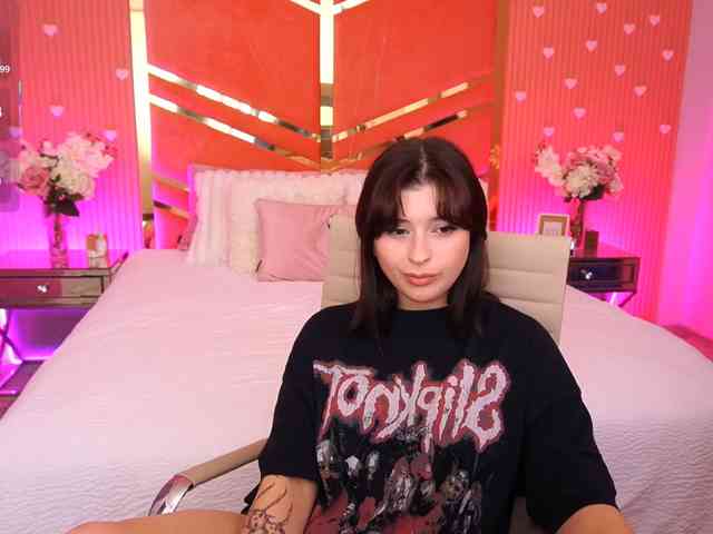 MikiiKiwi webcam