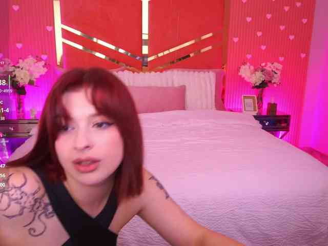 MikiiKiwi webcam