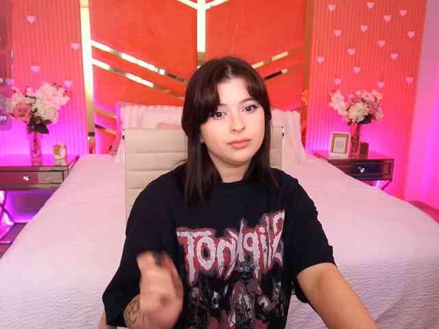 MikiiKiwi webcam