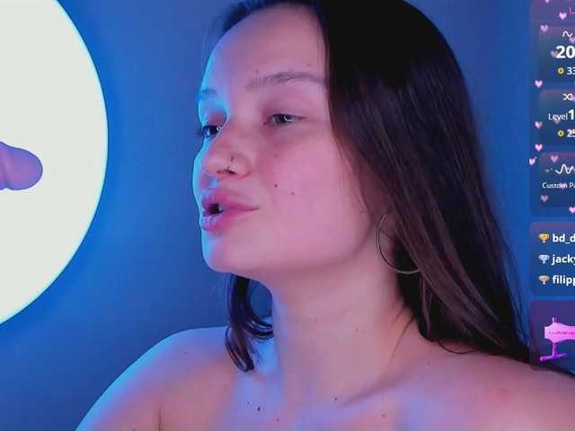 bitchpeace live cam on BongaCams