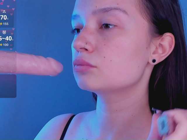 bitchpeace live cam on BongaCams