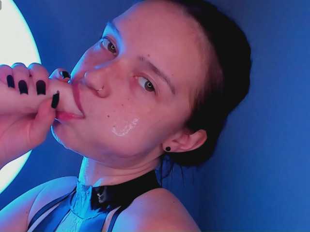 bitchpeace live cam on BongaCams
