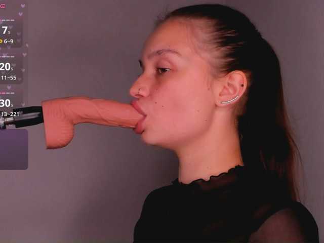 bitchpeace live cam on BongaCams