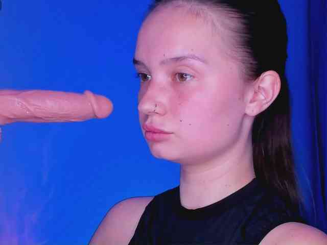 bitchpeace webcam