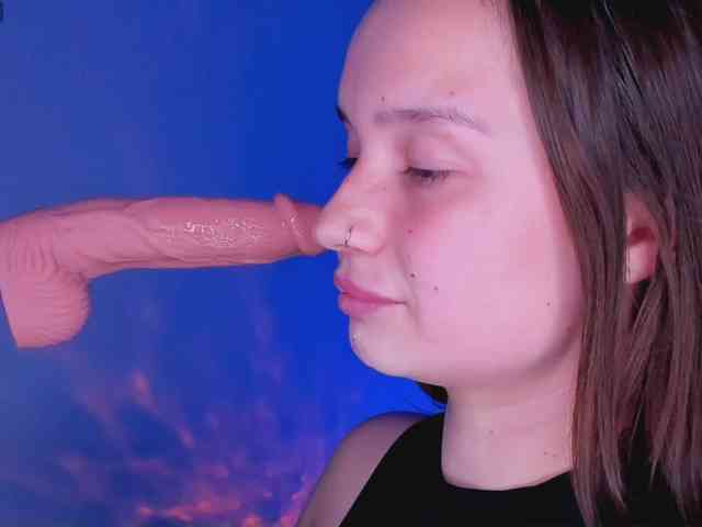 bitchpeace webcam