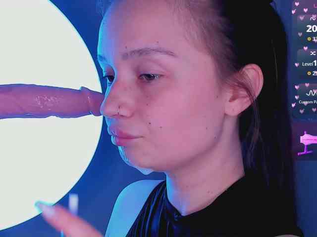 bitchpeace webcam