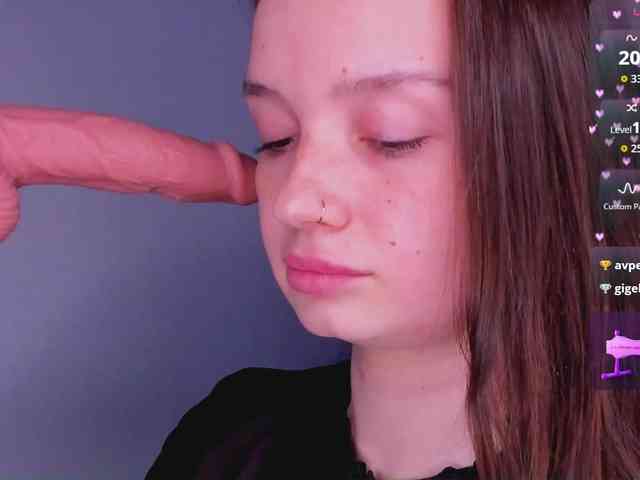 bitchpeace webcam