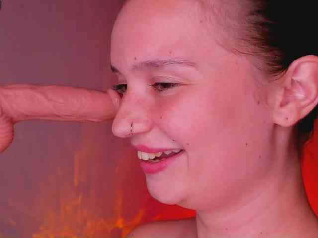 bitchpeace webcam