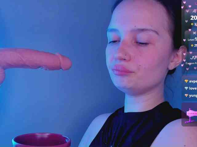 bitchpeace webcam