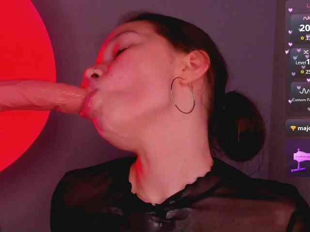 bitchpeace webcam