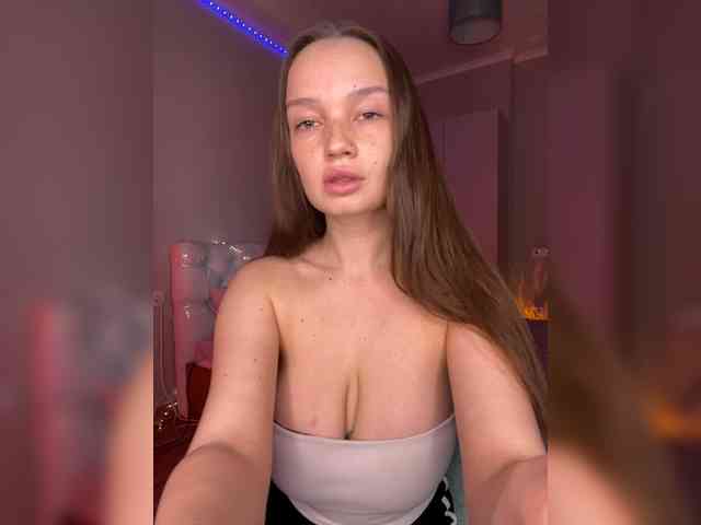 Modella: bitchpeace