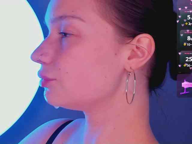 bitchpeace webcam