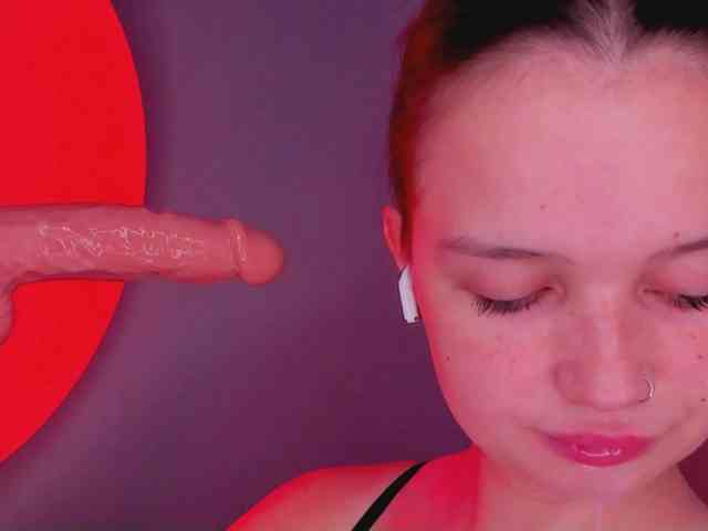 bitchpeace webcam