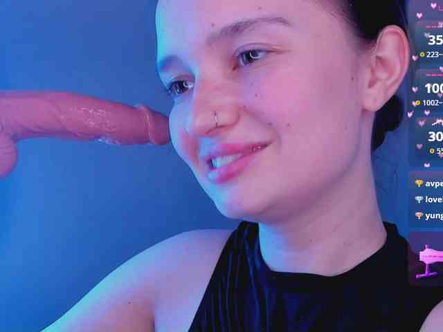 bitchpeace webcam
