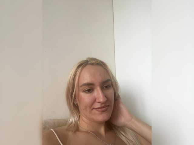 shymiaa1 live sex