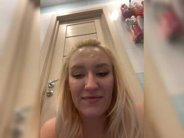 shymiaa1 live cam on BongaCams