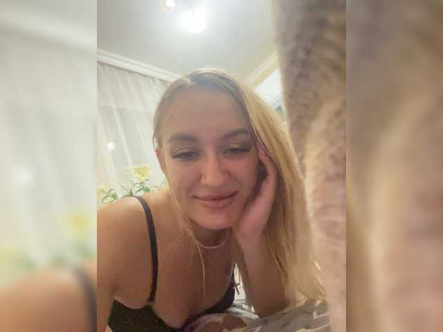 shymiaa1 live cam on BongaCams