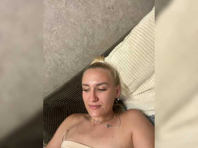 shymiaa1 live cam on BongaCams