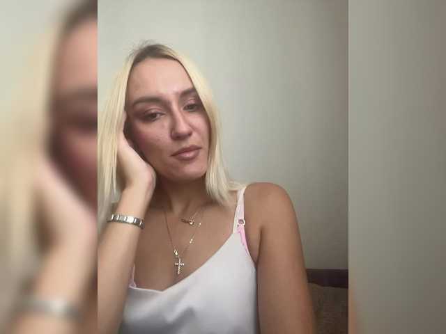 shymiaa1 live cam on BongaCams