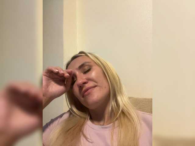 shymiaa1 live cam on BongaCams