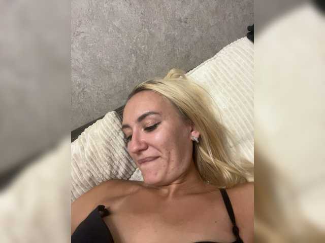 shymiaa1 live cam on BongaCams