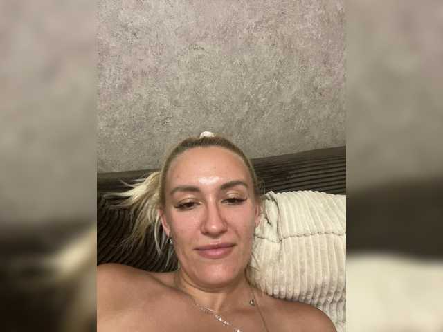 shymiaa1 live cam on BongaCams