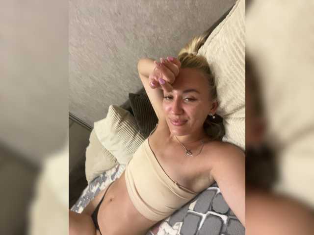 shymiaa1 live cam on BongaCams
