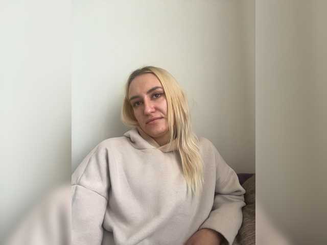 shymiaa1 live cam on BongaCams